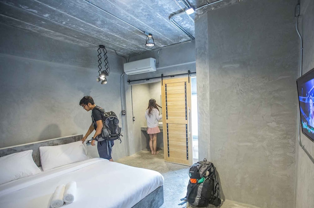UdonBackpackers Beds and Cafe