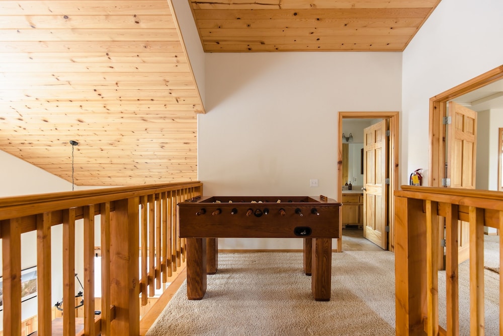 Jackhorn By Avantstay Spectacular Cozy Cabin w Hot Tub