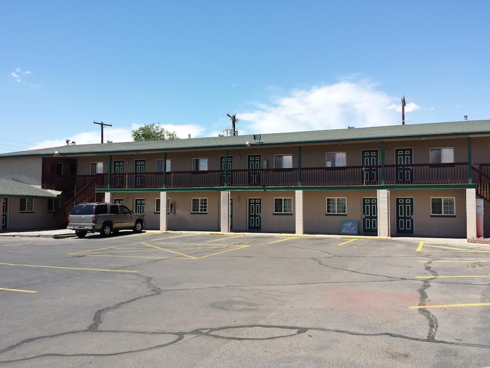 Encore Motel