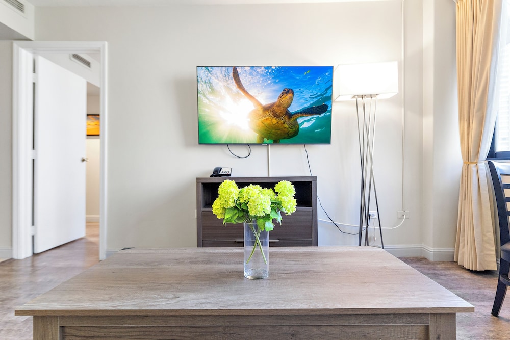 Aqua Palms Condo with City View
