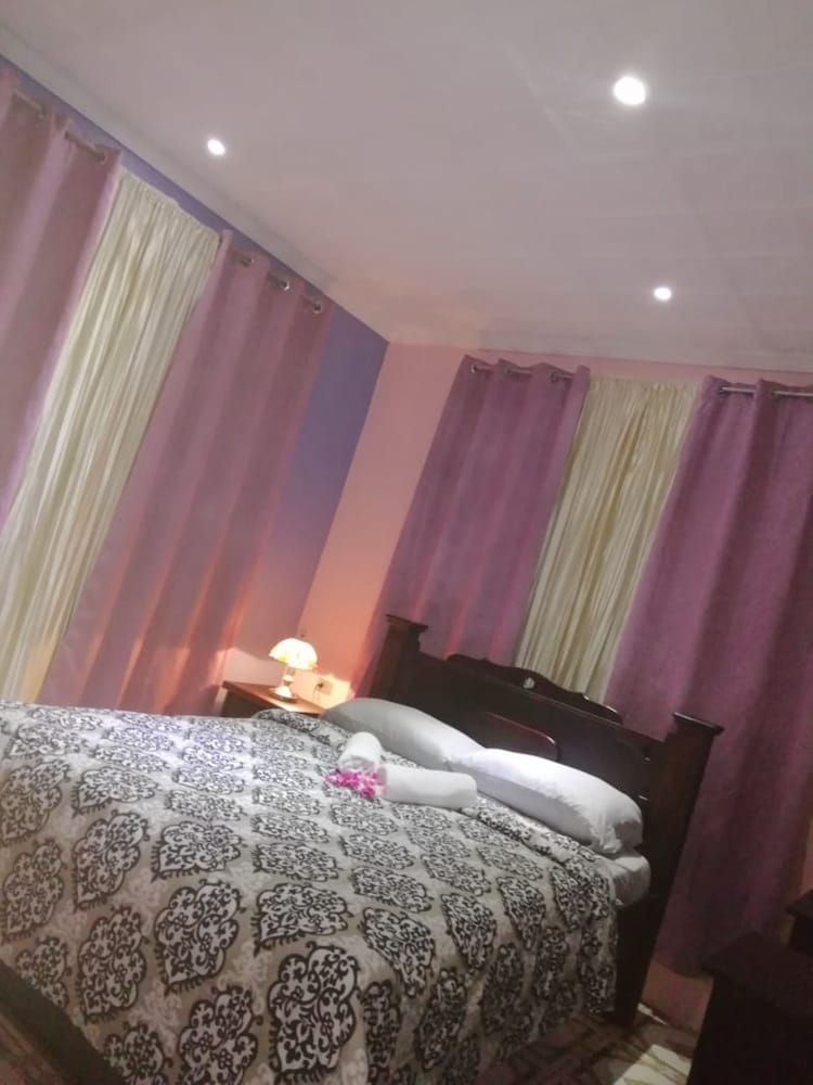 Nayuribe Familiar House
