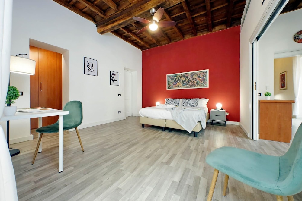 Luxury Navona Apartment
