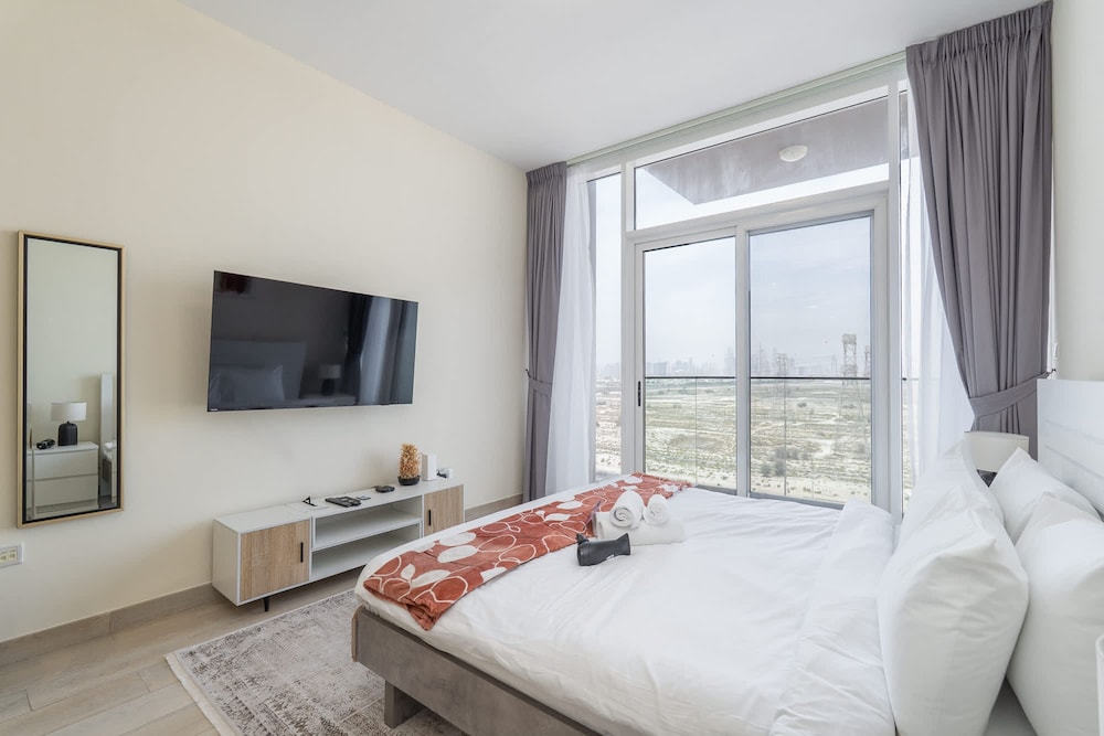 An Extraordinary Studio in Jumeirah Village Circle