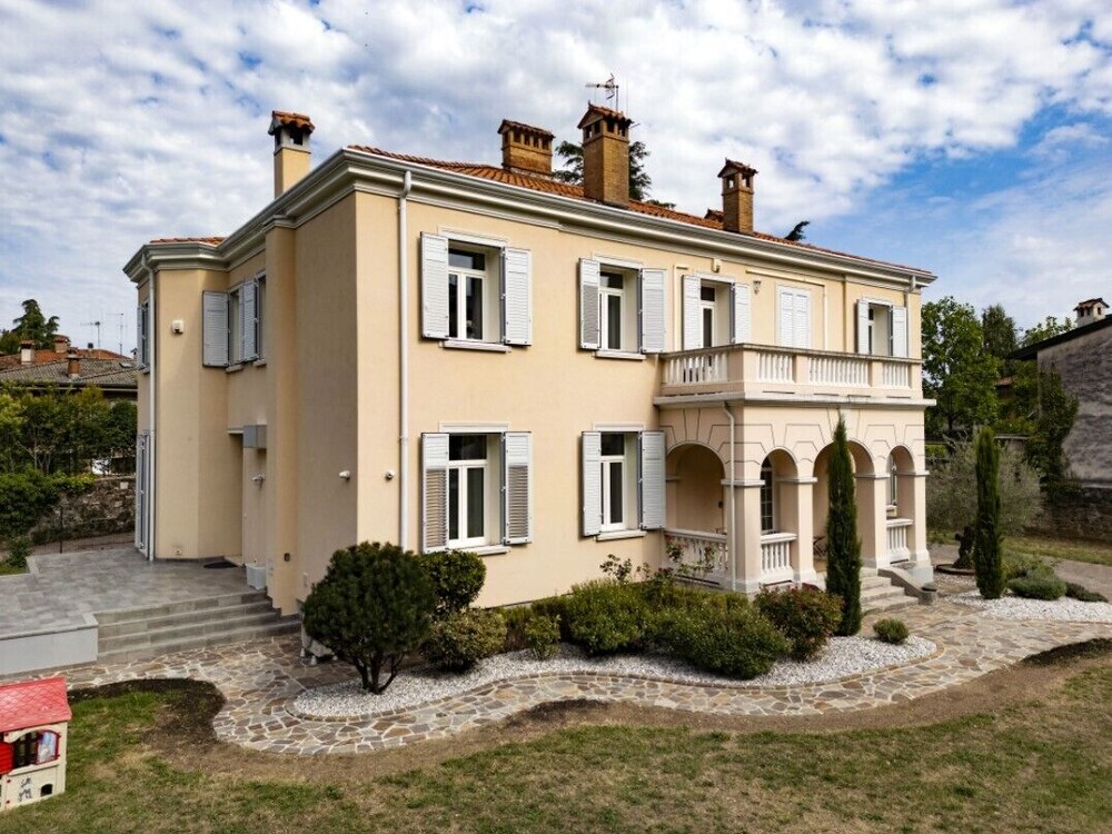 La Finestra sul Corso Gorizia