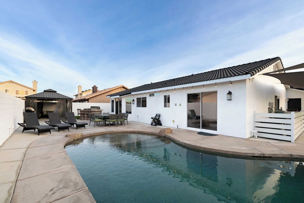 Pacifica Sur by Avantstay Pool, Hot Tub, Gazebo