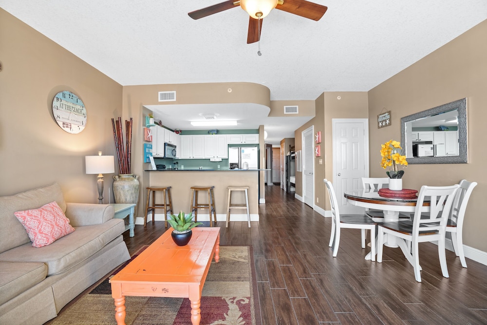 Calypso Beach Resort by Panhandle Getaways