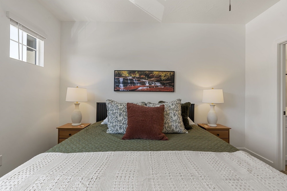 Red Rock Trails 4 Bedroom Townhouse