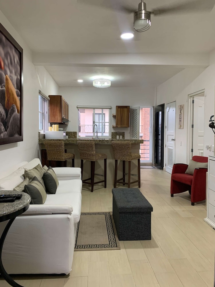 2Br Beach-near Suite Escape