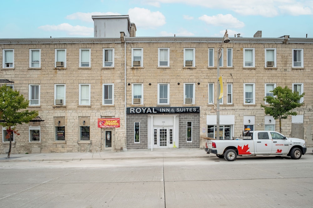 Guelph Vacations - Royal Inn and Suites at Guelph - Property Image 23