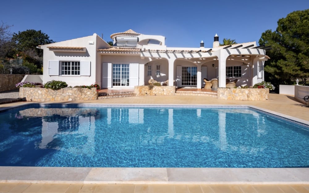 Faro Vacations - Beautiful 3-bed Villa in Faro Spool  Seaview - Property Image 9