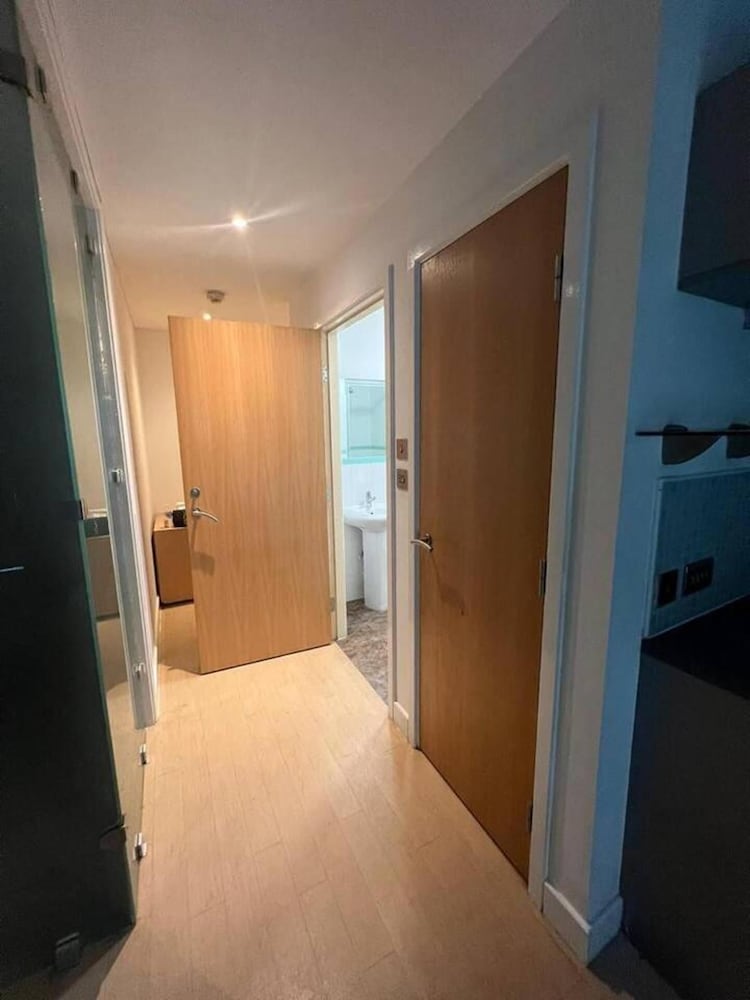 1 Bedroom Flat - Lace Market Nottingham view 4