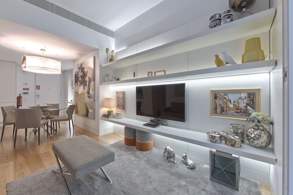 Downtown Prime by Homing