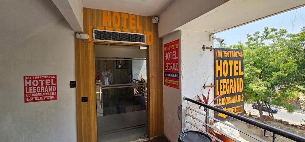 Hotel Lee Grand
