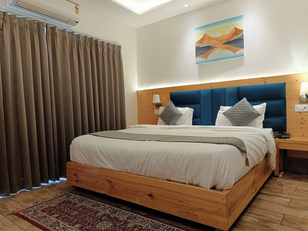 Heryk Hillview Hotel
