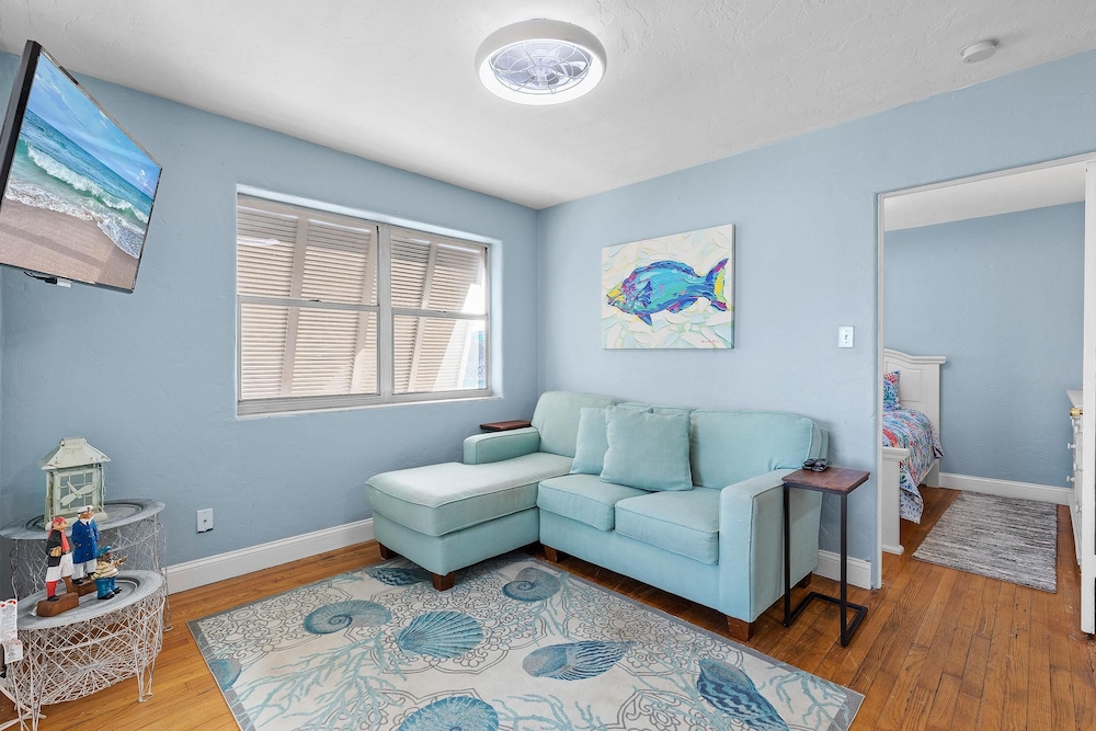 Flagler Suites 4