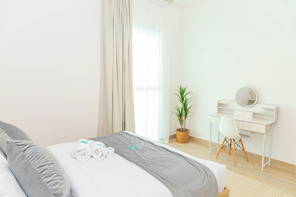Bloomfields Stylish 1BR in Waters Edge
