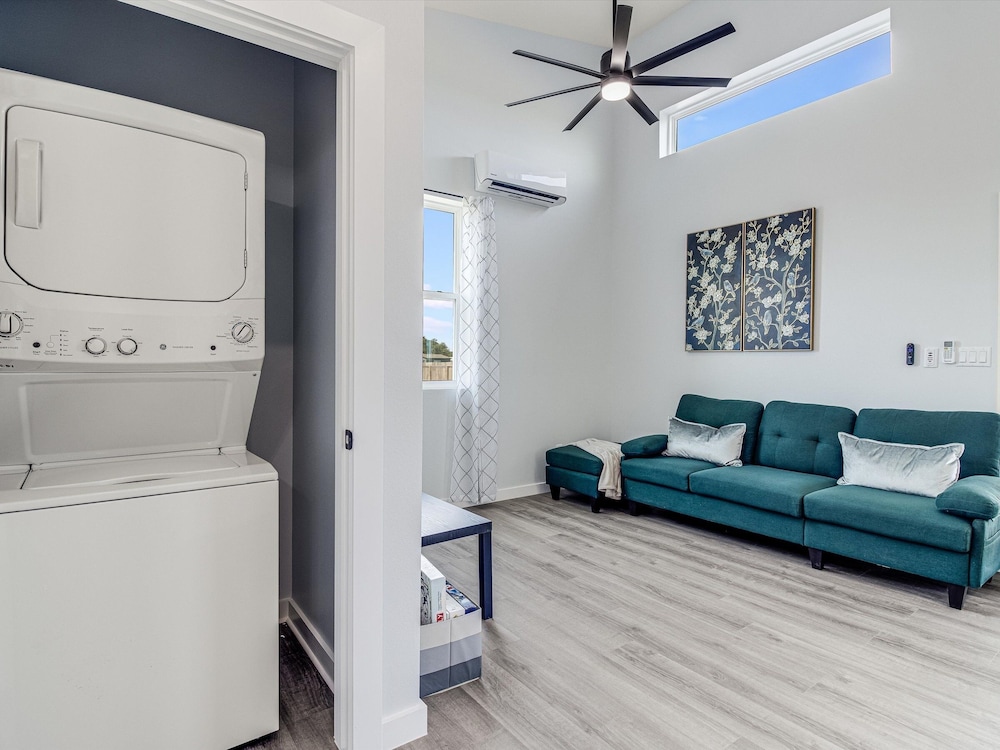 The Blue Flower 2 Bedroom Home