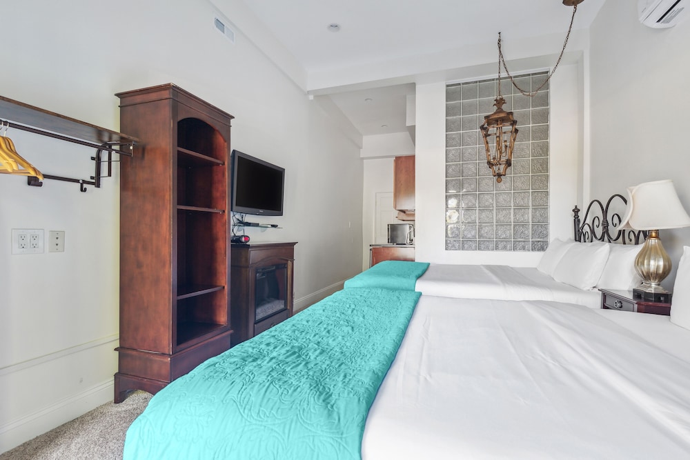 Columbia Vacations - The Columbia Inn at Peralynna Manor - Property Image 42