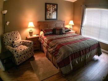 Perfect For Your Florida Vacation! 3 Bedroom Home by RedAwning view 5