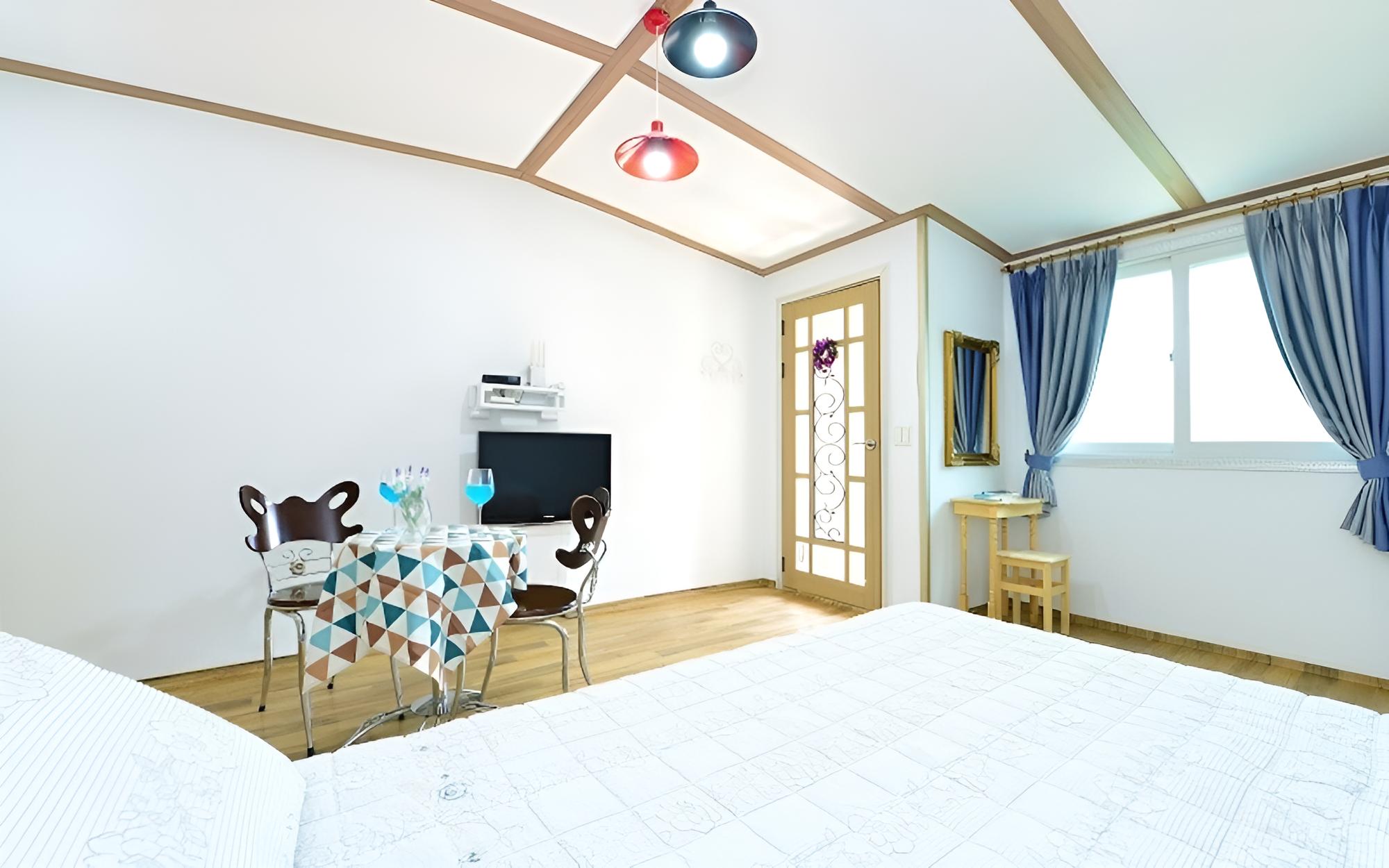 Gapyeong Namiseom Seomnaru Pension view 5