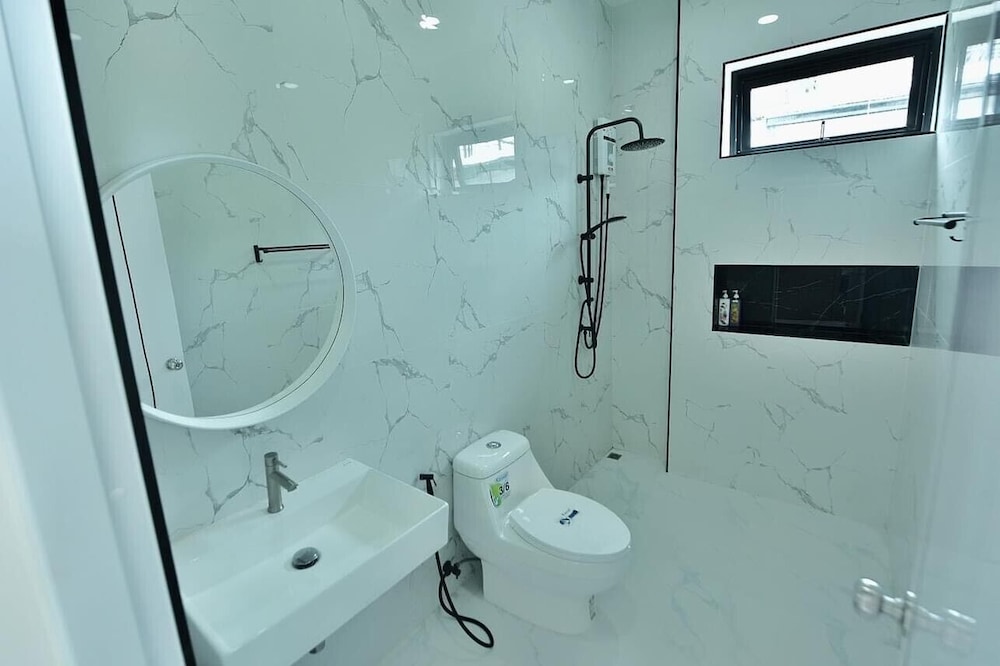 Level UP pool villa Rayong
