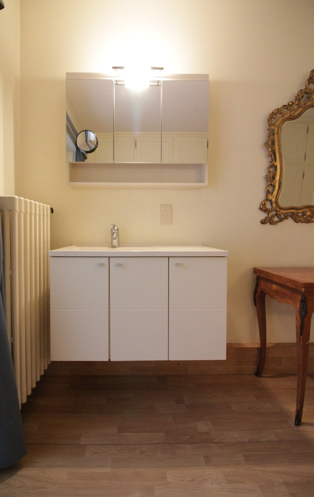 Apartment in Het Zoute Near Zeedijk Promenade