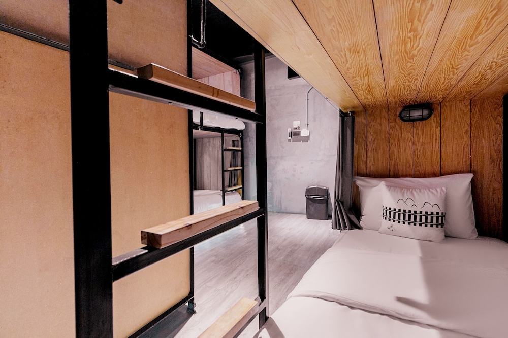 WesTory - Hostel