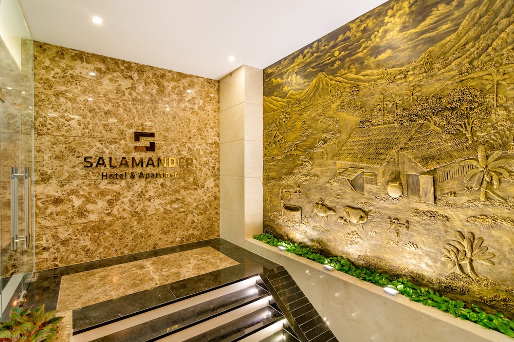 Salamander Hotel and Apartment