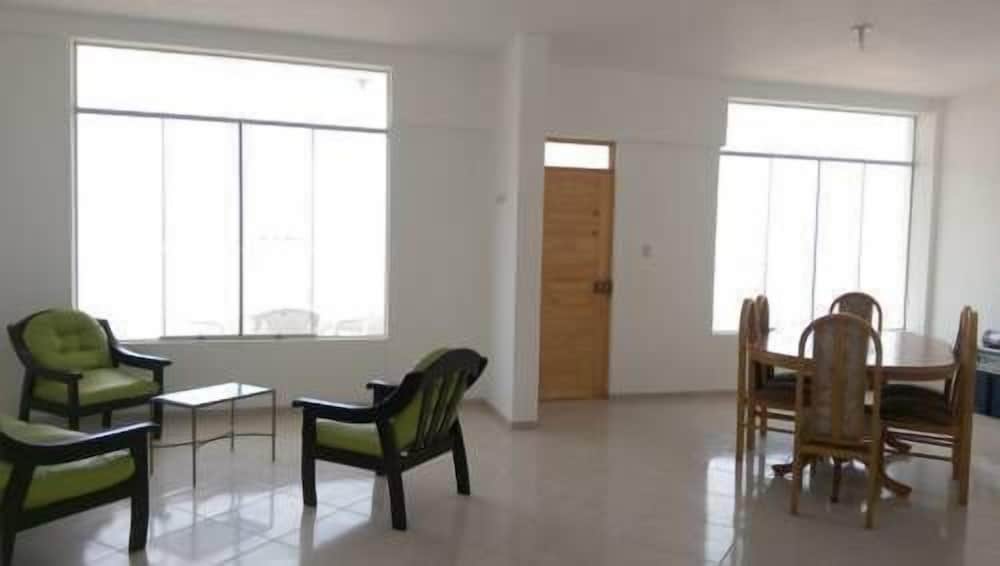Camana Beach House