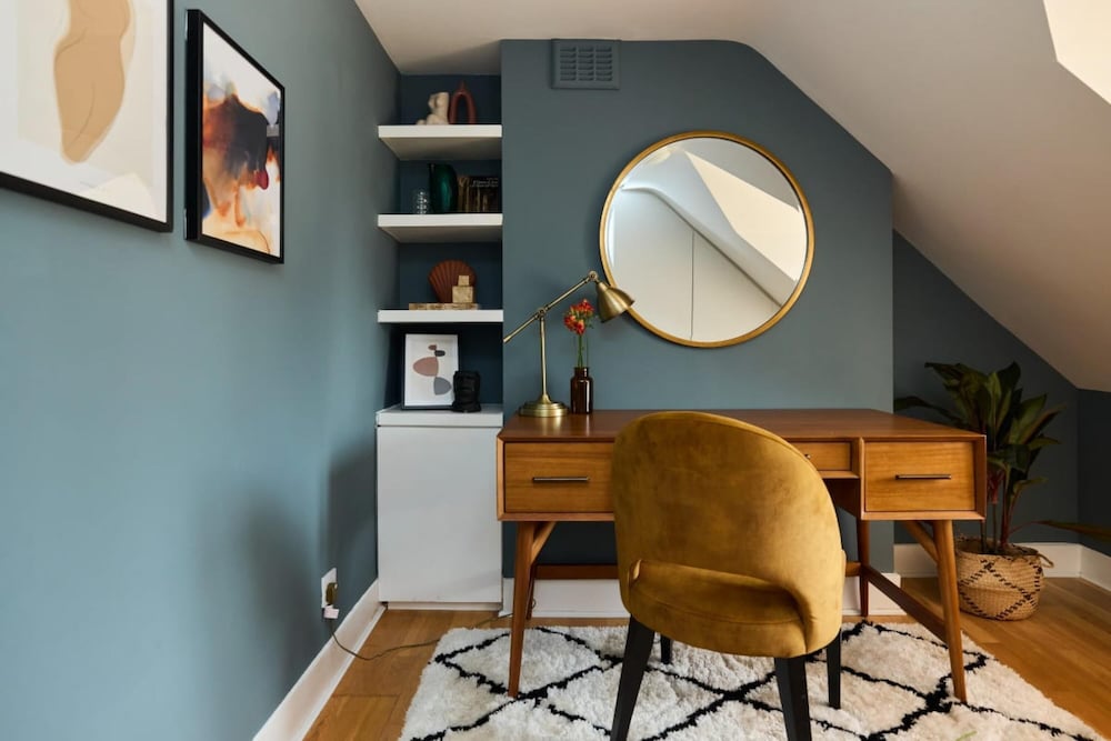 The Waterlow Park Wonder - Trendy 2bdr With Study Room and Patio
