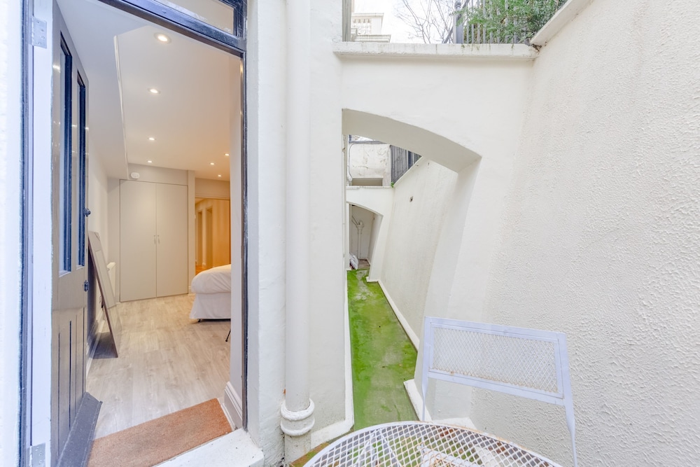 Central 2 Bedroom Flat Near Hyde Park