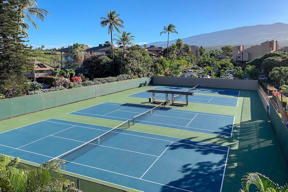 Kamaole Sands 6-303 - Courtyard and Ocean Views From Renovated 3rd Floor Condo
