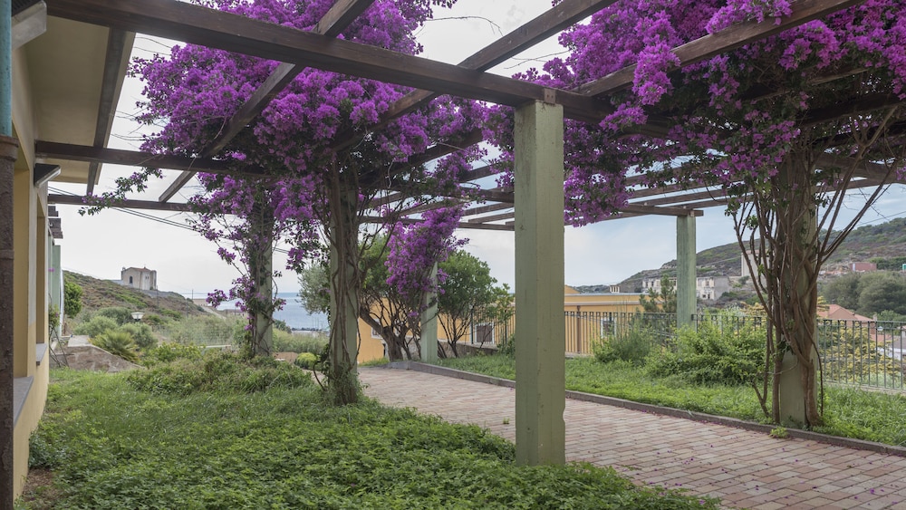 Argentiera Inn