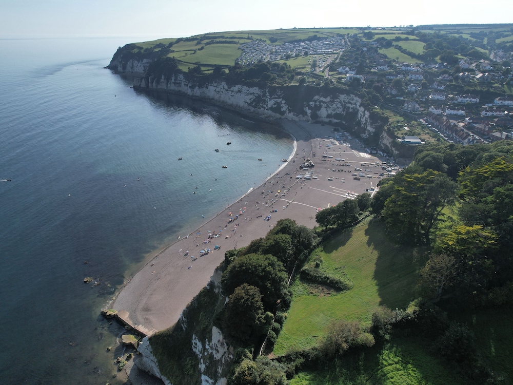 The Seaside Inn