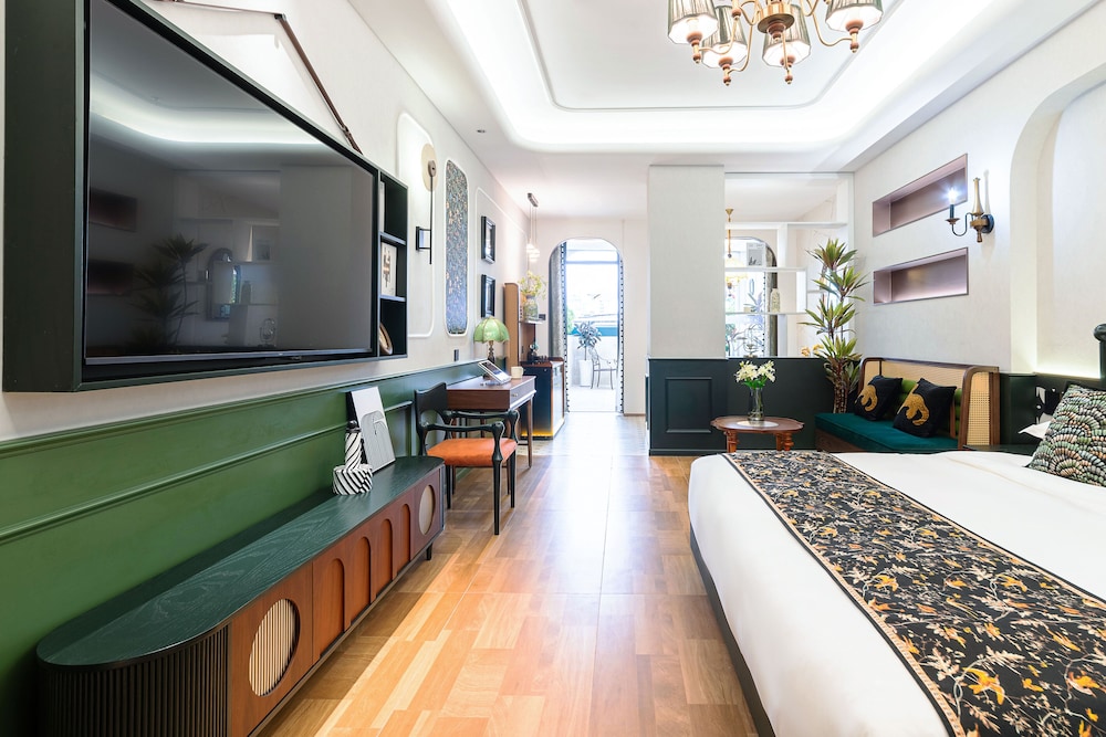 Vishan Garden Trendy Hostel