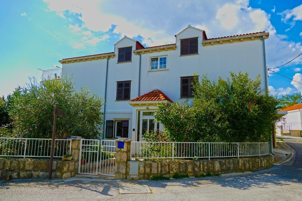 Apartments Martinovic