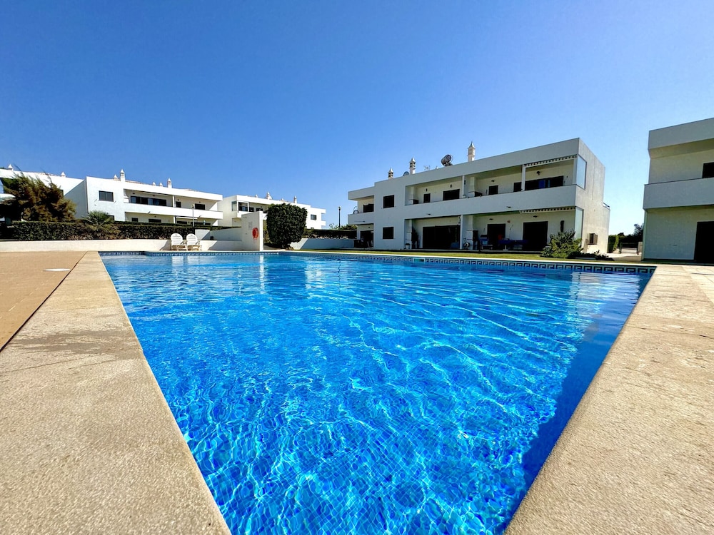 P RA SEA View With Pool by Homing