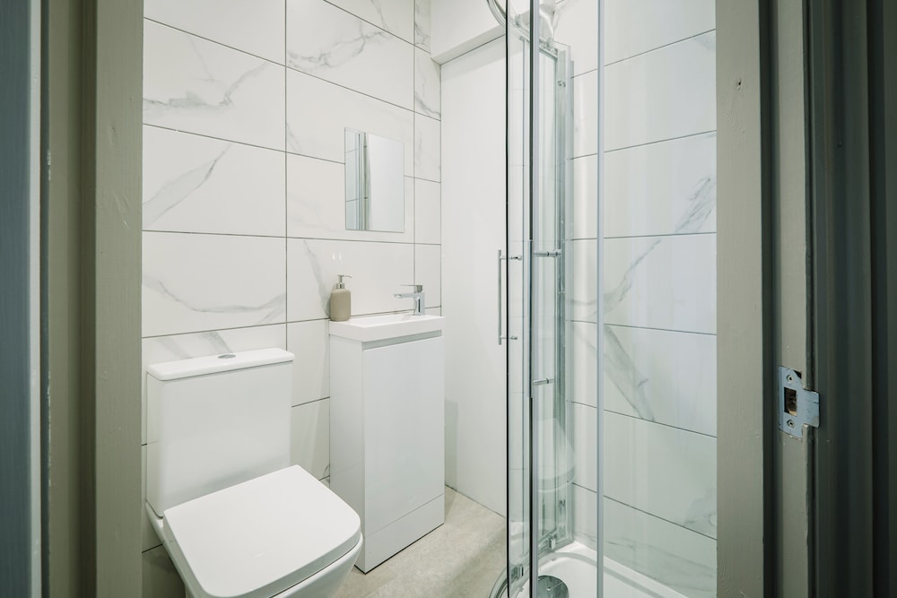 Sun St Apartment 4