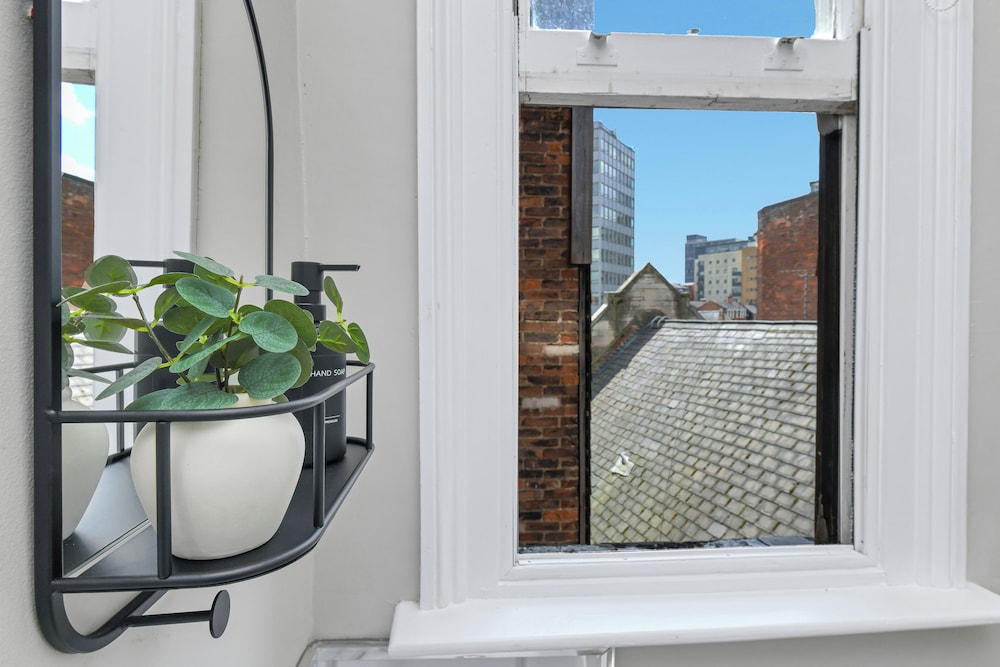 Market Street Apartment 3A Flat 2