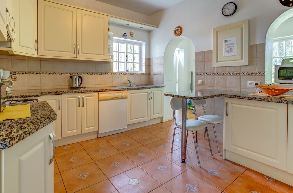 Montenegro Superbly Located Family Vila W