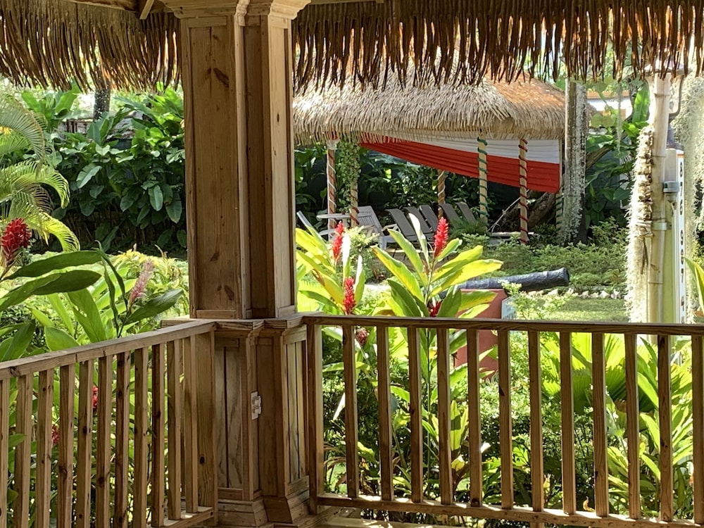 Family Comfort In Jamaica - Enjoy 7 Miles Of White Sand Beach! Villa by RedAwning