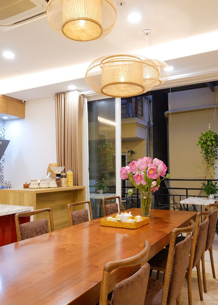 Hanoi Sunflower Westlake Homestay