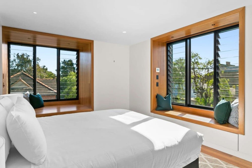 Impeccable 3-bed Home Near the Beach