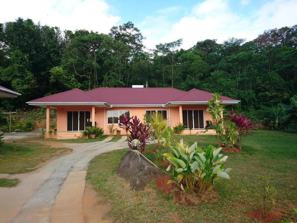 Alha Villa
