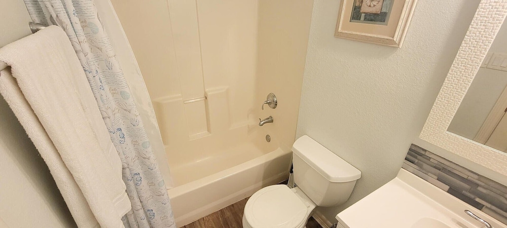 Cora Lee Beachview 2 Bedroom Condo