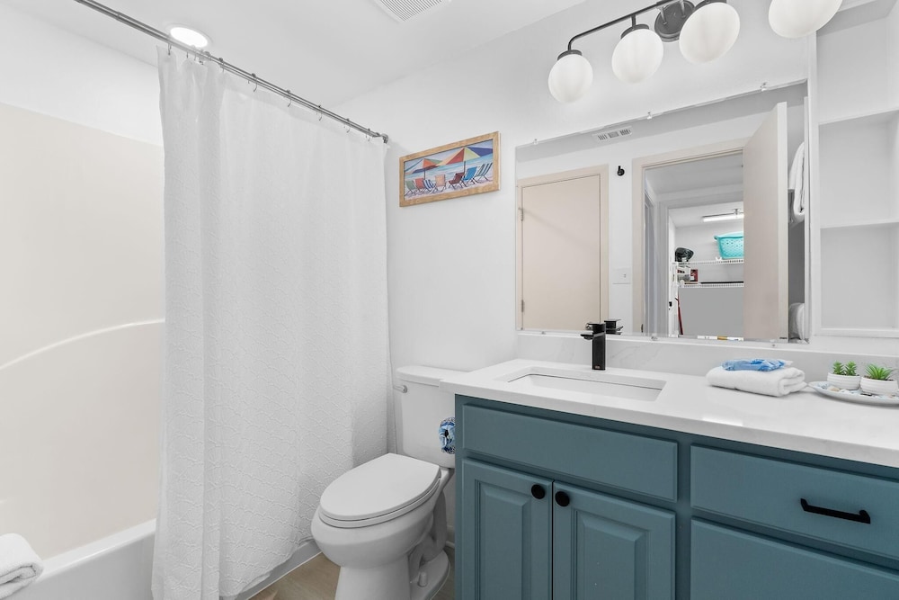 Romar Place 806