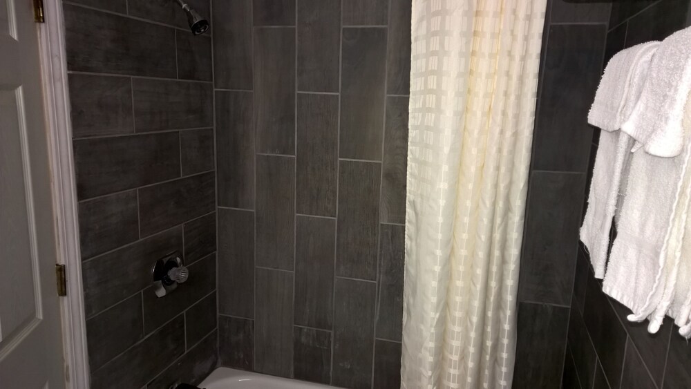 Economy Inn Motel