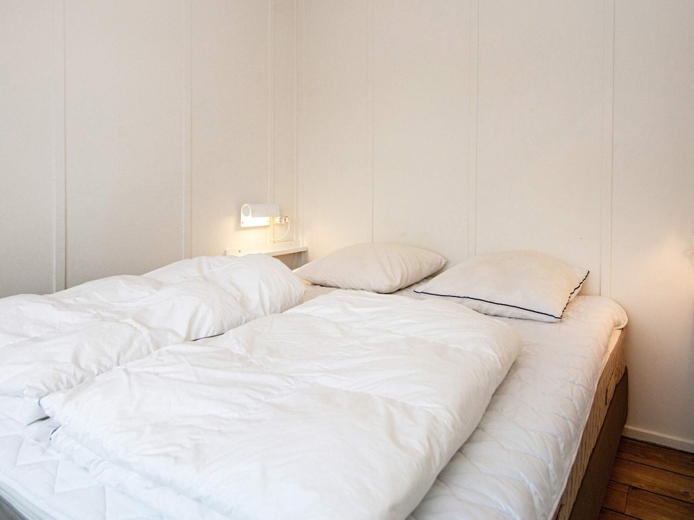 6 Person Holiday Home in Ebeltoft-by Traum