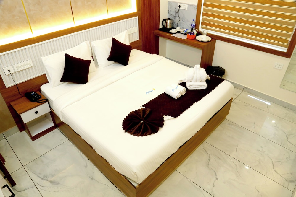 Cloud9 Airport Hotel