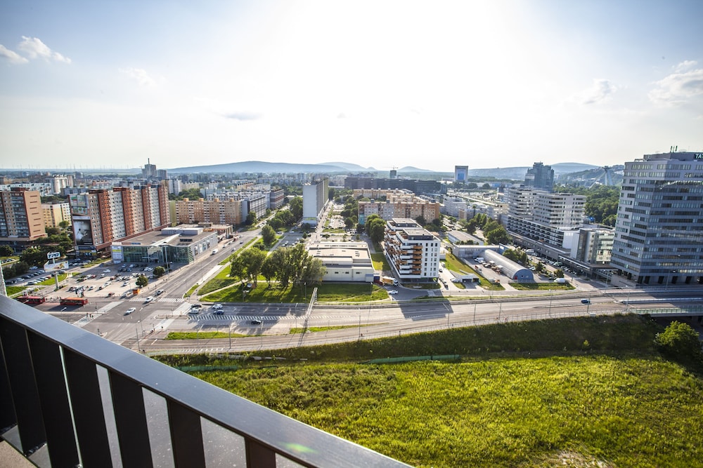 Penmoor City View